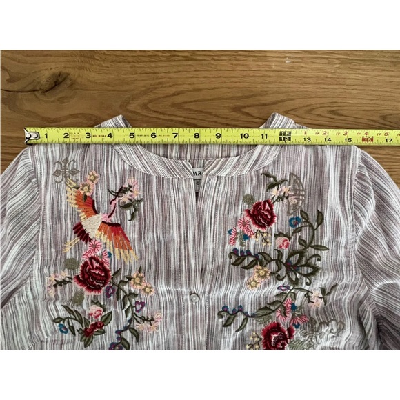 Paparazzi Small embroidered Floral Tunic Button Down Top Striped NWOT - Picture 6 of 10